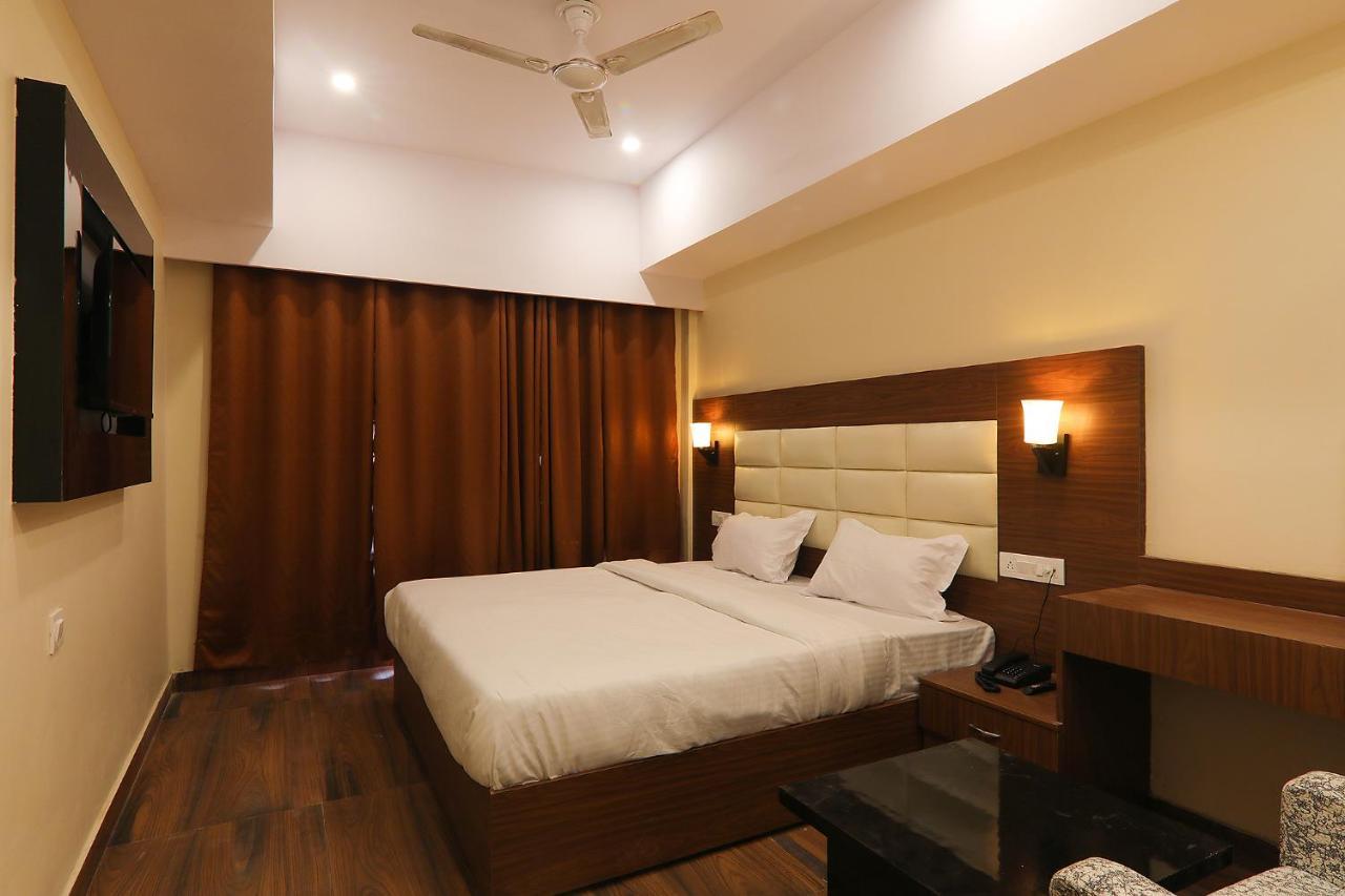 Fabhotel Blueark Lucknow Exterior photo