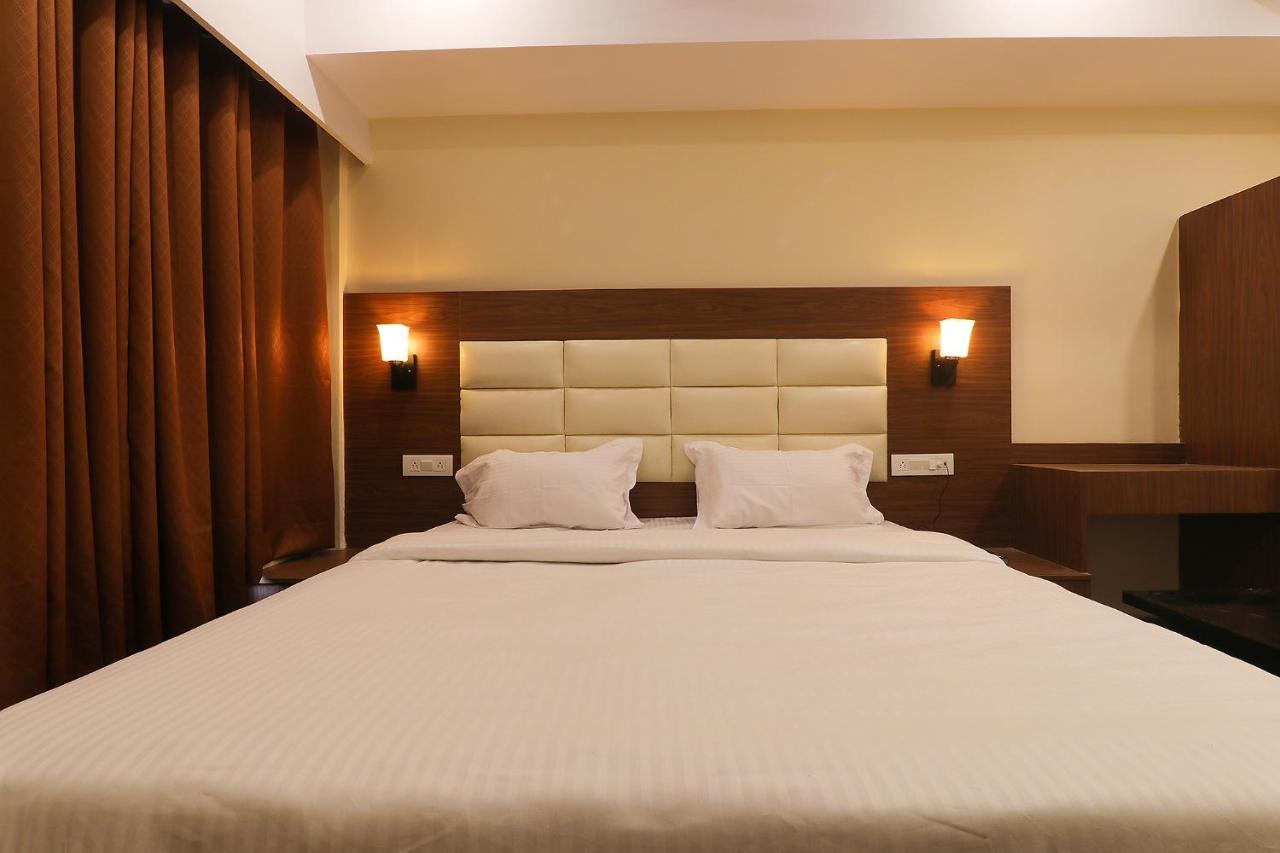 Fabhotel Blueark Lucknow Exterior photo